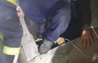 В Киеве двое строителей оказались под завалами