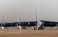 Wall Street Journal: США вивели бомбардувальники з бази в Британії через загрозу атаки дронів