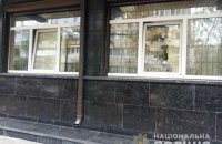 Полиция задержала мужчину, который разбил два окна в Генпрокуратуре