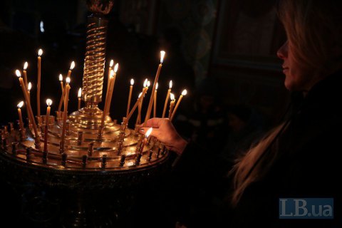ПЦУ согласилась ограничить присутствие людей на богослужениях на период карантина