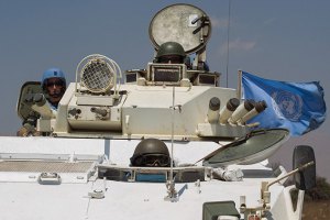 ​Миротворцев ООН попросили сдавать тесты на отцовство