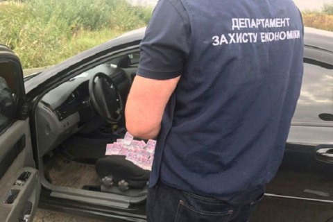 Во Львовской области депутат сельсовета требовал взятку за место на кладбище