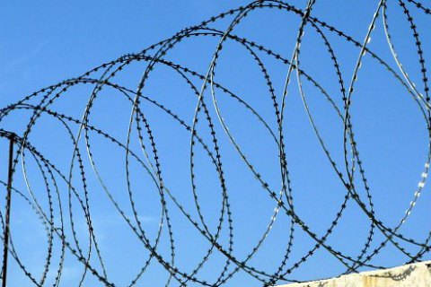 Здание комитетов ВР в Киеве обнесут колючей проволокой
