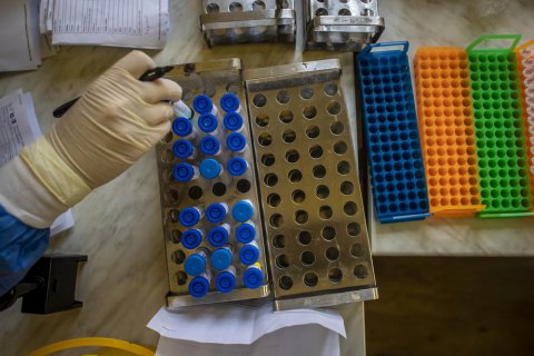 МОЗ додатково просить два мільярди на новий метод COVID-тестування