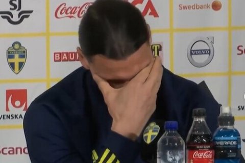 Ибрагимович расплакался на первой после возвращения в сборную Швеции пресс-конференции