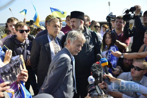 Джемилев допустил продление блокады Крыма на полгода