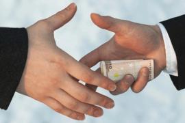 В Днепропетровске чиновник райсовета требовал $500 за решение об узаконивании дома