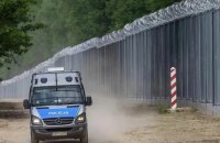 Польща хоче припинити візовий режим ЄС для росіян