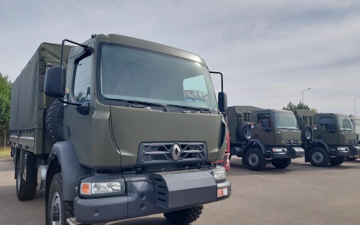 Євросоюз передав партію військової допомоги Україні 