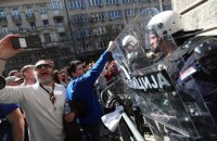 Протестующие окружили резиденцию президента Сербии