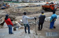 Активисты провели уборку киевского велотрека