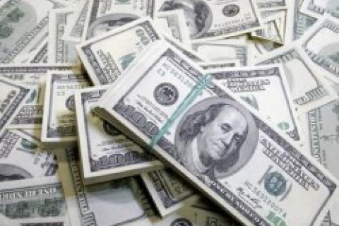 У 2021 заробітчани переказали в Україну рекордні $15 млрд, – НБУ