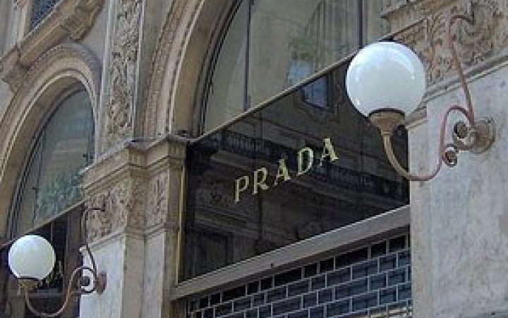 ​Люксові бренди Prada, Fendi Chanel та Swatch Group закривають магазини в Росії