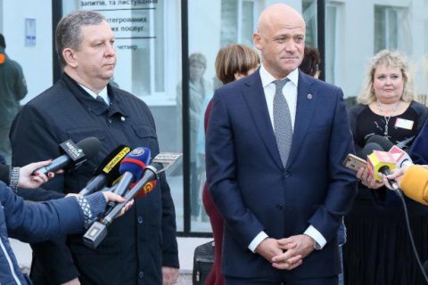 Рева побывал в одесском муниципальном Центре интегрированных услуг 