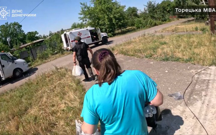 Із Бахмутського району евакуювали 4 осіб, з них одну дитину