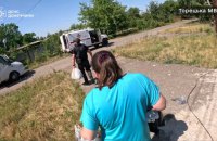 Із Бахмутського району евакуювали 4 осіб, з них одну дитину