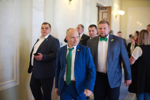 В "Слуге народа" назначили депутатов для общения со СМИ