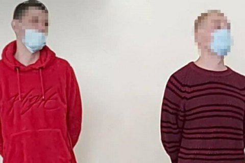 У Києві затримали двох шахраїв, які виманили у 83-річної жінки пів мільйона гривень