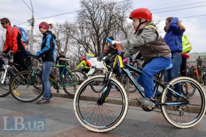 КГГА решила построить велодорожку на Троещину
