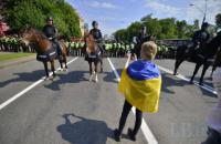 Двое полицейских получили легкие травмы во время Марша равенства