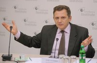 Устенко назвал уроки, которые нужно вынести из ситуации в США