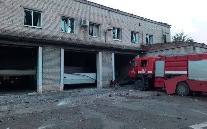 У Костянтинівці під обстріл росіян потрапила пожежна частина, є поранені