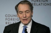 В США известного телеведущего отстранили от работы из-за обвинений в домогательствах