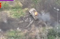 Українські артилеристи знищили російський танк Т-80