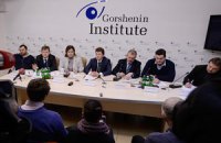Эксперты обсудили, чего стоит ожидать от ухода Азарова