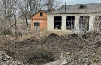 ​Росіяни влучили в амбулаторію, геріатричний пансіонат та будівлю дитсадка на Харківщині
