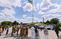 До Дня Героїв авіакомпанія «Українські вертольоти» передала масштабну допомогу військовим