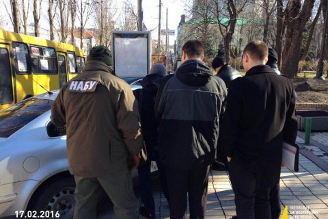 ​Детективи НАБУ затримали експрокурора, засудженого до двох років позбавлення волі за пропозицію хабара