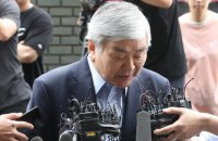 У Південній Кореї видали ордер на арешт голови Korean Air