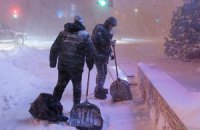 Через снігопад близько 10 тис. осіб у Криму залишилися без світла