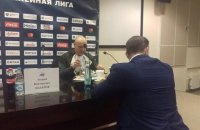 У Білорусі спортивний журналіст з'їв свою газету після виходу мінського "Динамо" в плей-оф