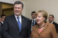 Янукович провел переговоры с Меркель 