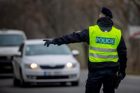 У Чехії затримали п'ятьох осіб, причетних до відправки найманців на війну проти України