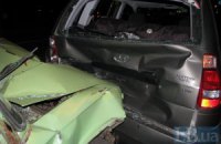 В Киеве пьяный таксист протаранил припаркованный Hyundai