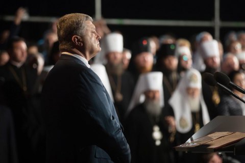Порошенко оплатил телерекламу поместной церкви из личных средств, - АП