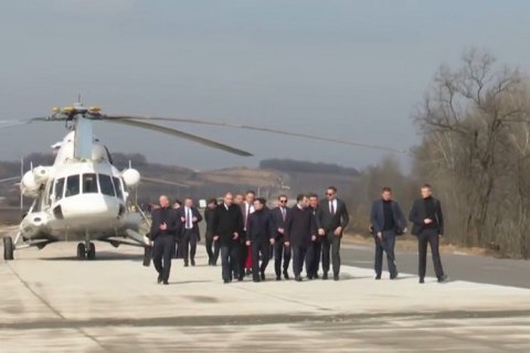Зеленський прилетів у Полтавську область вертольотом
