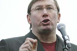 Луценко: власть пытается не допустить меня к выборам в ВР