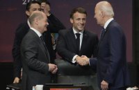 Макрон намагався переконати Байдена і Шольца змінити стратегію війні РФ проти України, - WSJ
