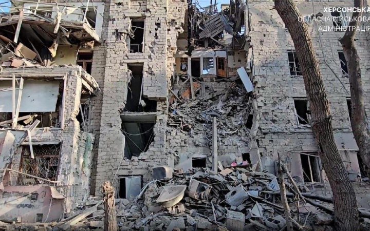 Російські військові атакували критичну і соціальну інфраструктуру Херсонщини