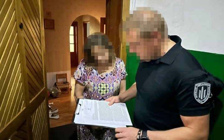 ​Експосадовиця податкової отримала підозру від ДБР за те оформлення на себе службової квартири і подарунок її дочці 