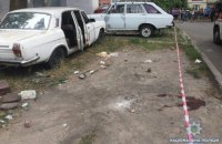 Кличко поручил забирать заброшенные авто на штрафплощадки