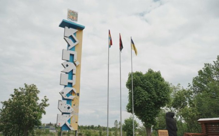 Росіяни атакували FPV-дроном автомобіль поліції на Харківщині