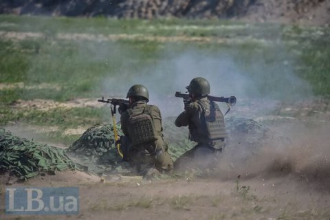 За день боевики дважды открывали огонь по украинским позициям