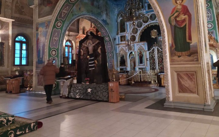 У Хмельницькому збори проголосували за перехід Свято-Покровського кафедрального собору до ПЦУ