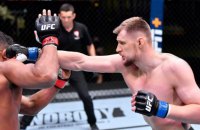 Двох важковаговиків UFC після бою помістили в одну лікарняну палату