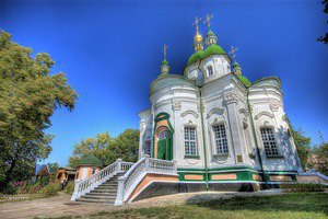 РПЦ не собирается реагировать на "бунт" общины храма УПЦ МП